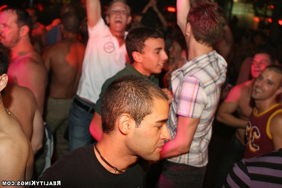 17P Hot philly boys hit up the clubs for some hot anal action in these hot sexy pics