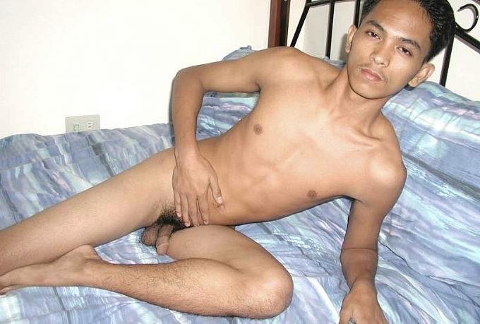 20P A pretty asian bunny stripping and jerking off and cumming