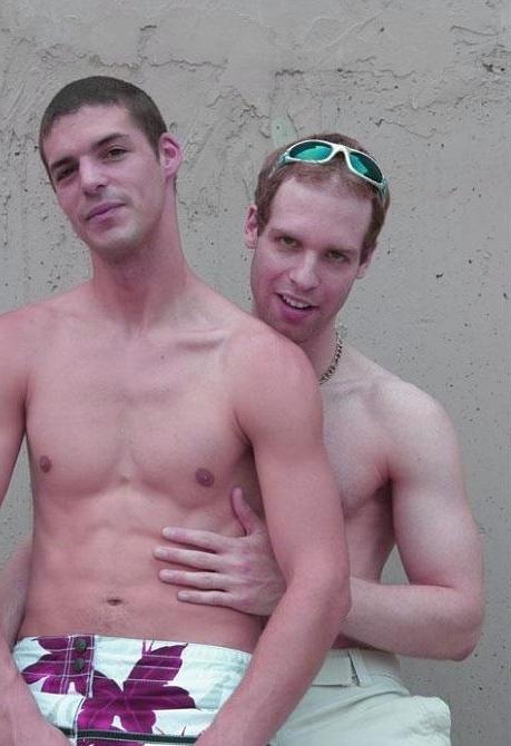 20P Two muscle dudes sucking and fucking in a fitness club office