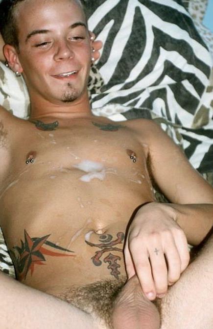 20P Three cute twinks have oral fun and enjoy cumming relaxation