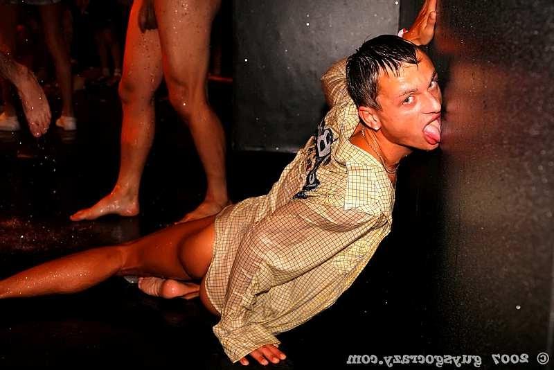 20P Shy gay virgins sharing their first time with a huge audience