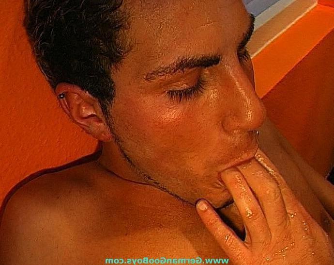 18P German Goo Boys bukkake party with cute sexy guys