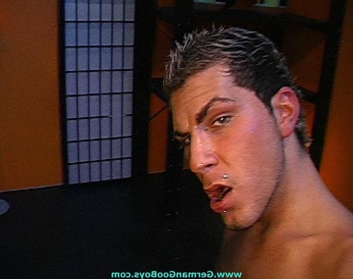 18P German Goo Boys bukkake party with cute sexy guys