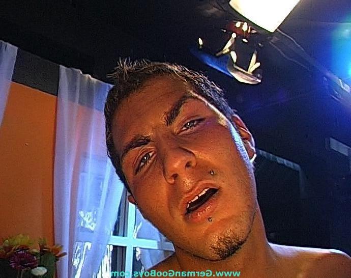 18P German Goo Boys bukkake party with cute sexy guys