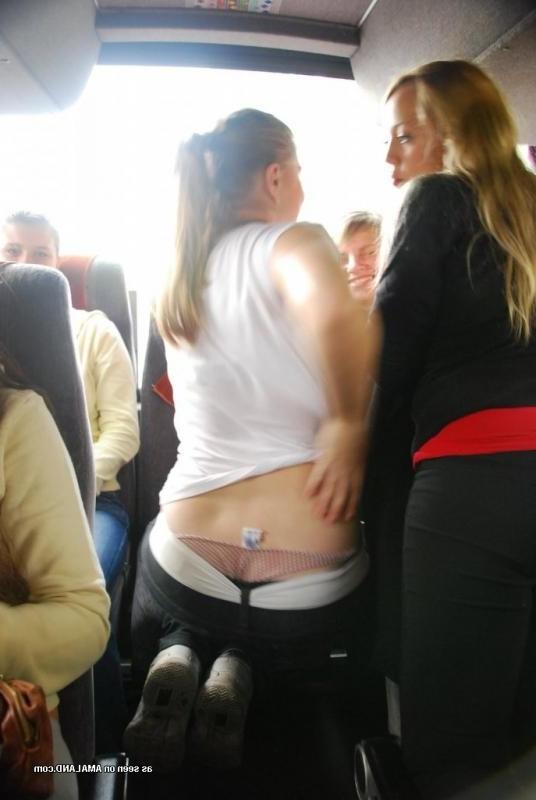 14P Hotties posing for sexy photos while on a bus trip