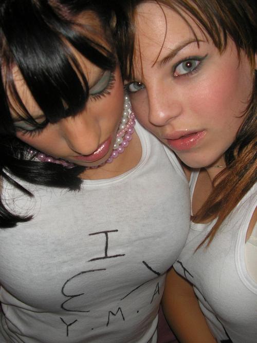 15P Amateur brunette teen babe