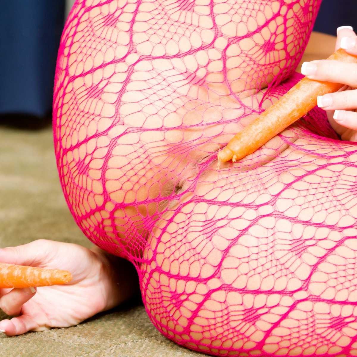 20P Aaliyah Love Bad Bunny the little carrot fucker 