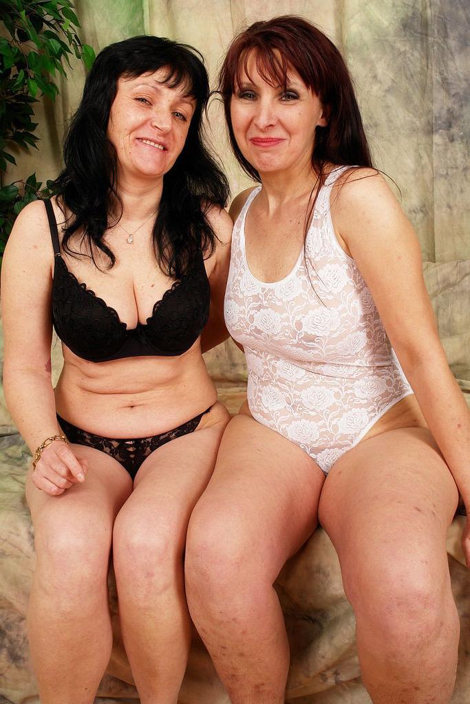 15P Busty lesbian grannies enjoying dildos in their hairy cunts