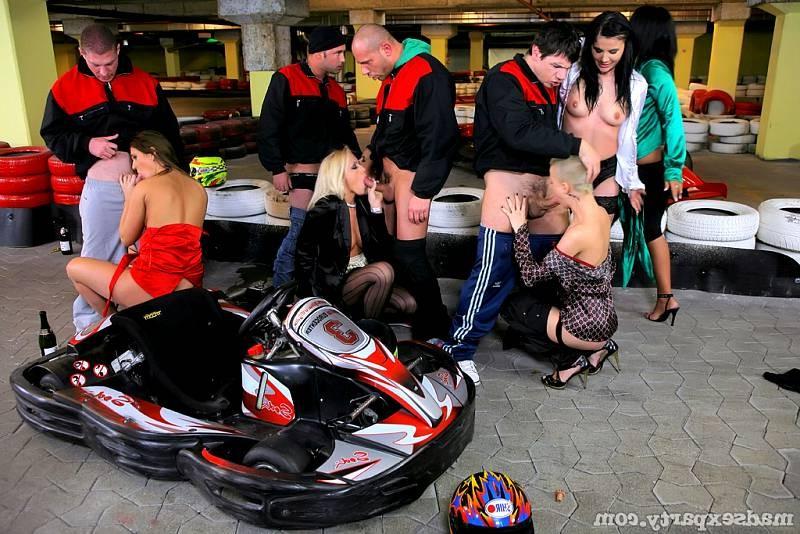 20P The hottest girls in eastern europe sucking dick