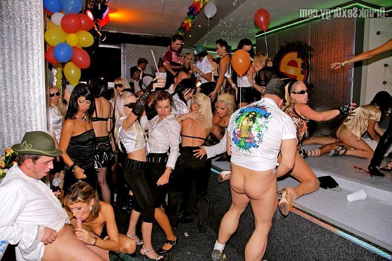 19P Babes get into the true spirit of oktober fuck