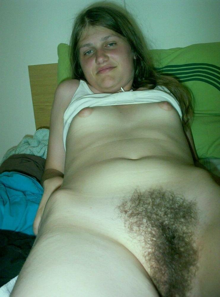 15P Hairy pussy girls posing gallery 14