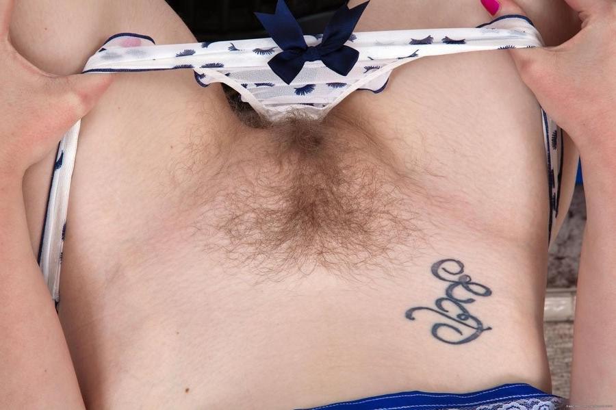 16P Dirty Blonde Hairy Babe In Sailor Uniform Spreads Wide