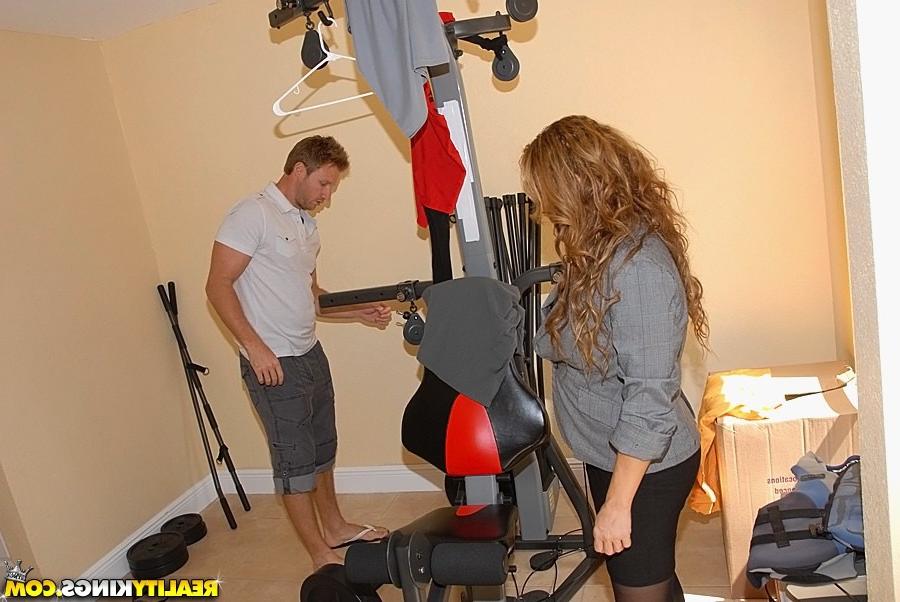 20P Her set was in great shape although it had been used a little. Oh yeah, the gym 