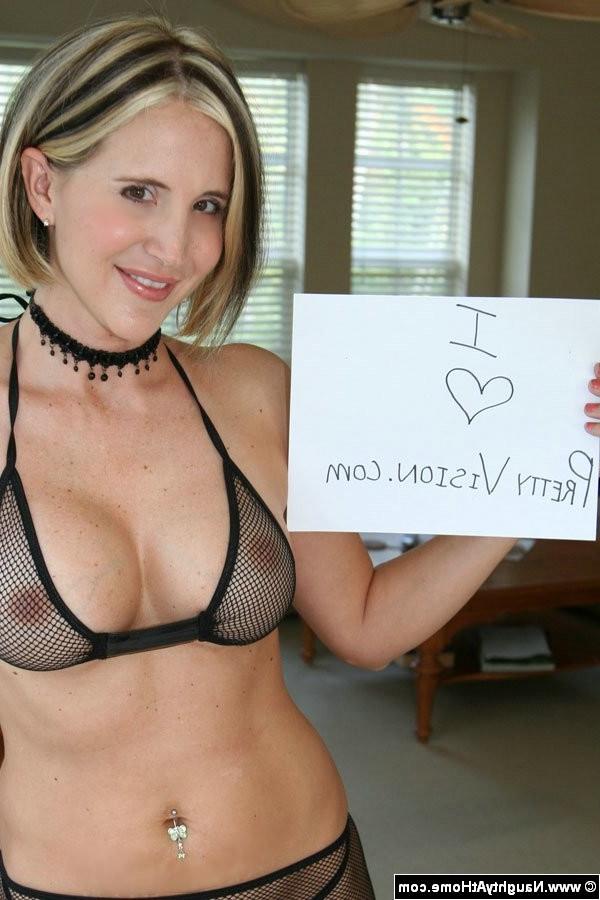 15P Desirae stripping from her black fishnet