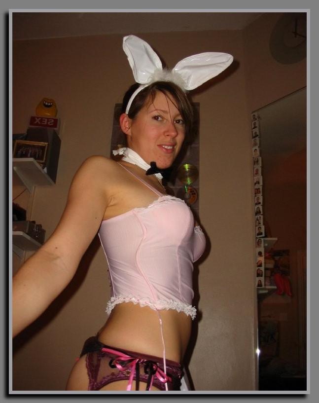 20P Amateur girlfriend dressed like a bunny sucking cock