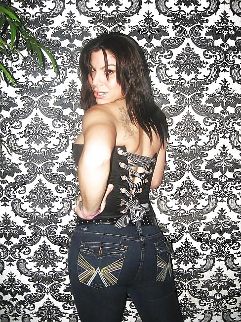 25P Tgirls I would love to have fun with.