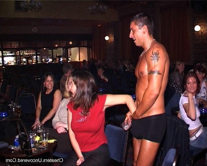 16P Wives get drunk at the strip club and suck some cock
