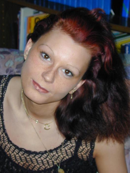 17P First Time Milf Spreading Pussy on Sofa