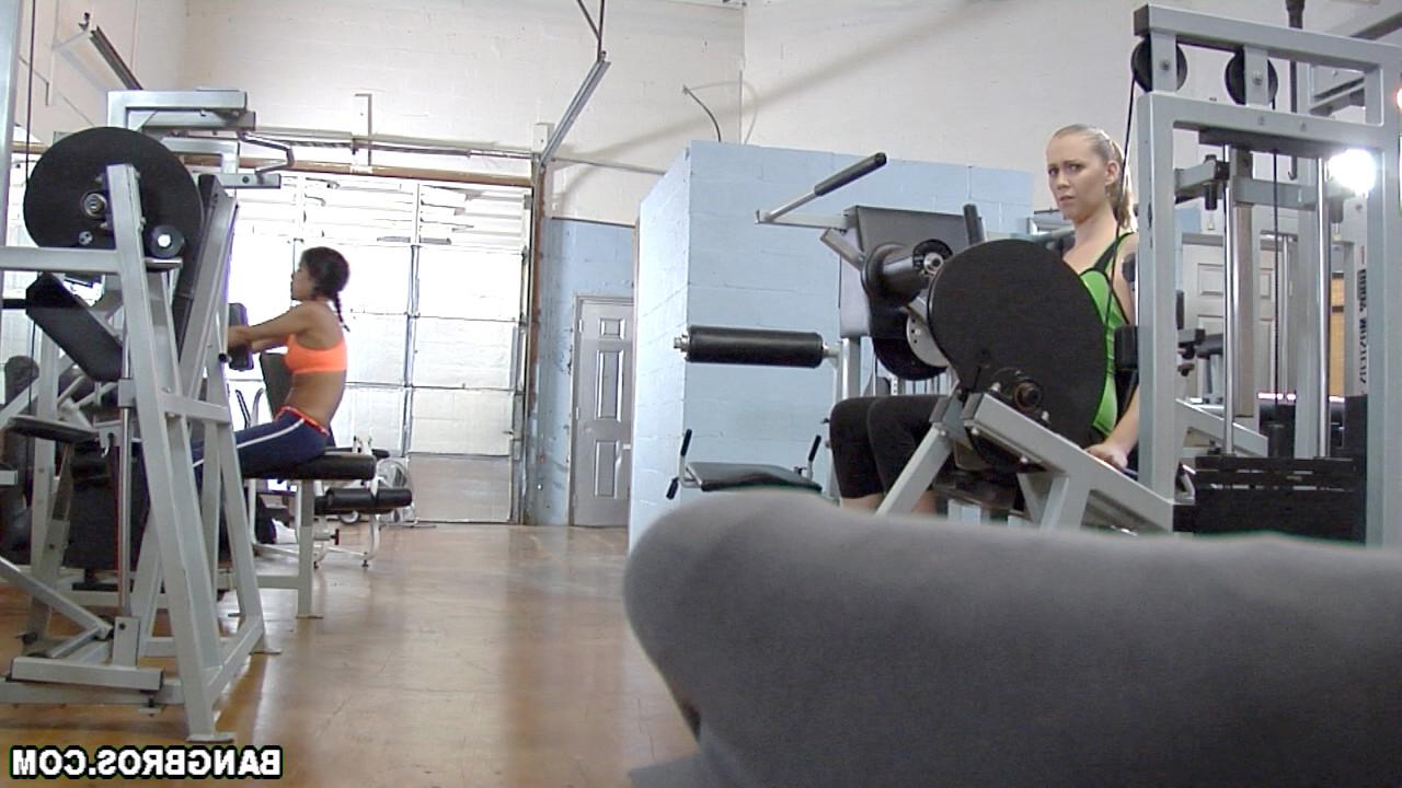 16P This chick worked out with Castro's cock.