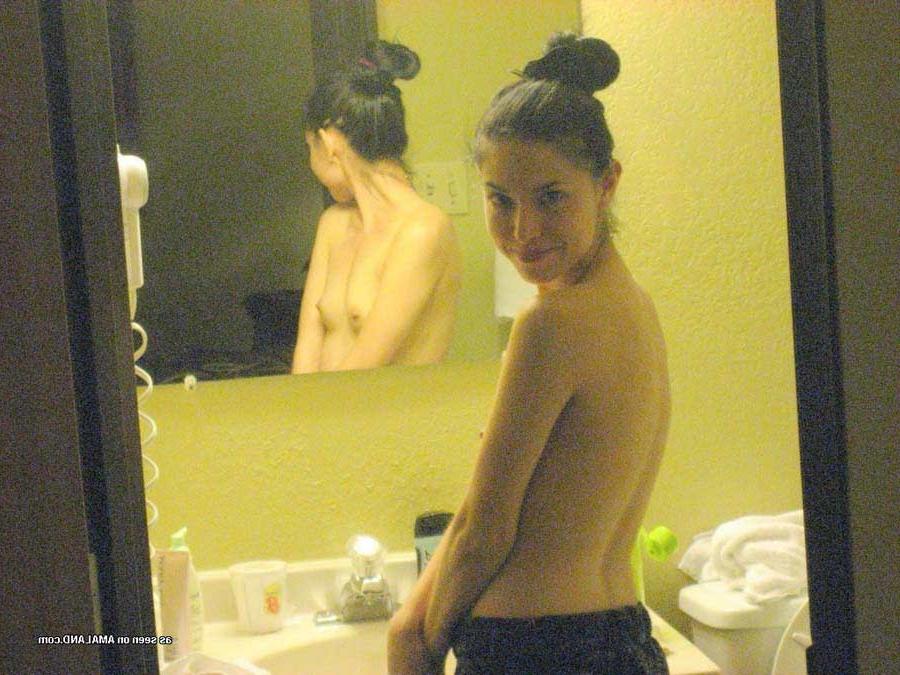15P Sexy amateur Latina GF gets naked