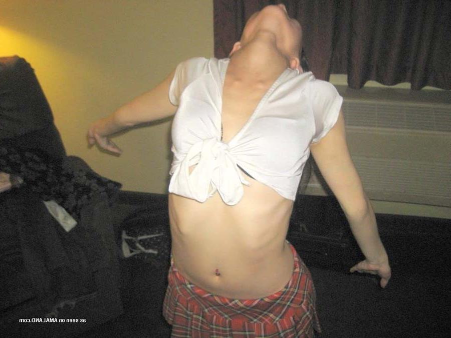 15P Sexy amateur Latina GF gets naked