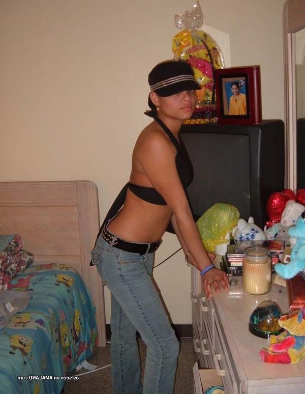 15P Sexy kinky amateur Latina hotties