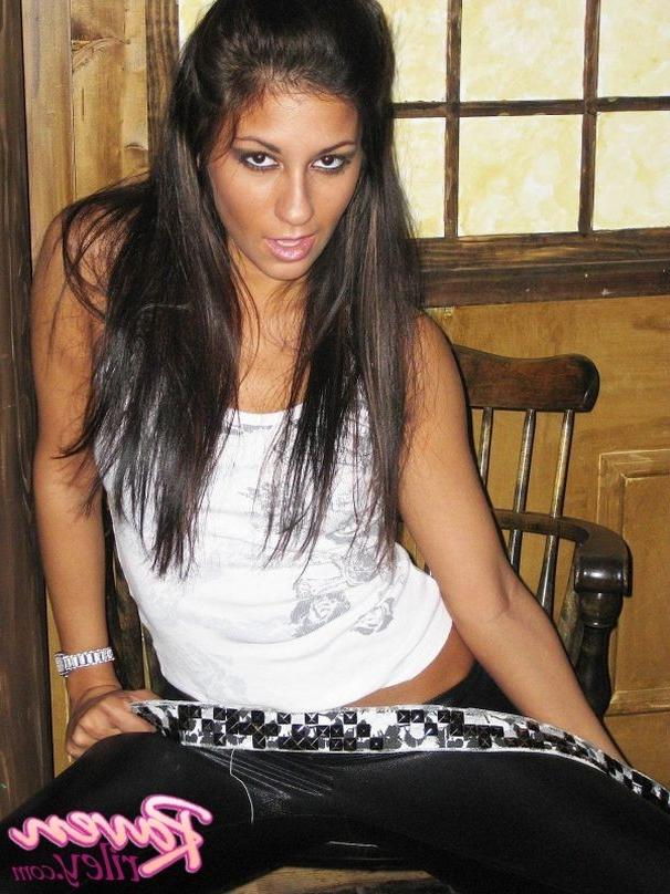 16P Raven Riley in her sexy latex pants