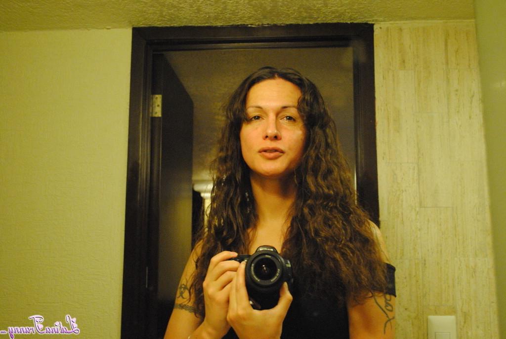 12P Seductive Nicole visiting Mexico