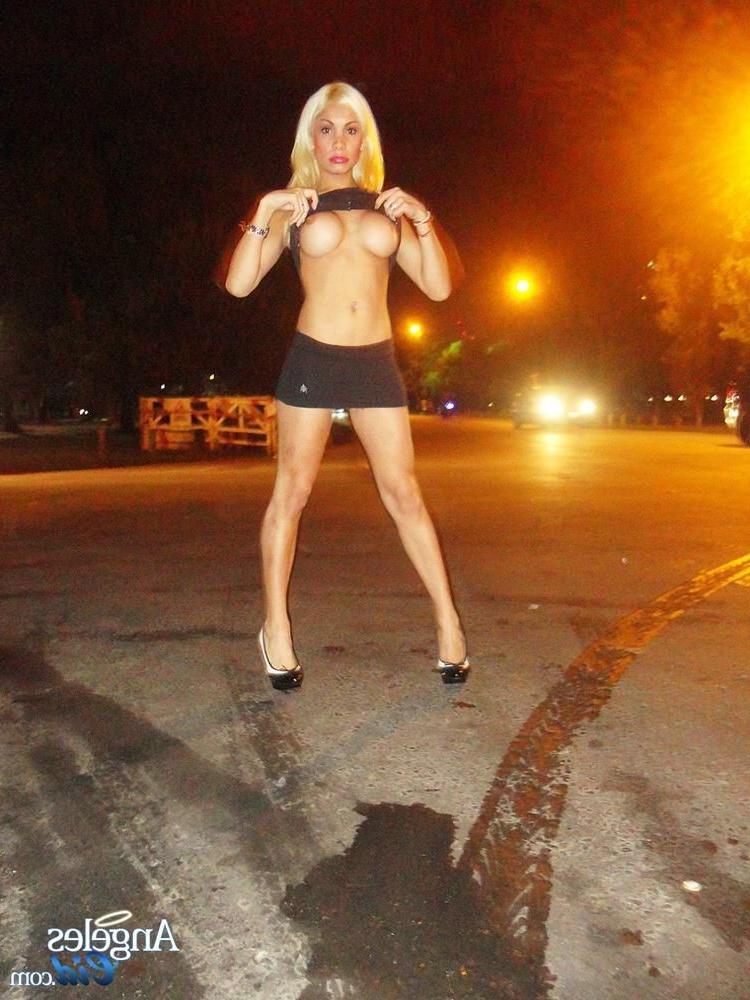 12P Angeles Cid puts on a nudie show in middle of street