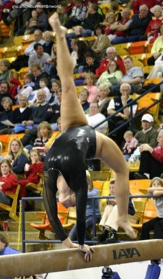 16P college athletics