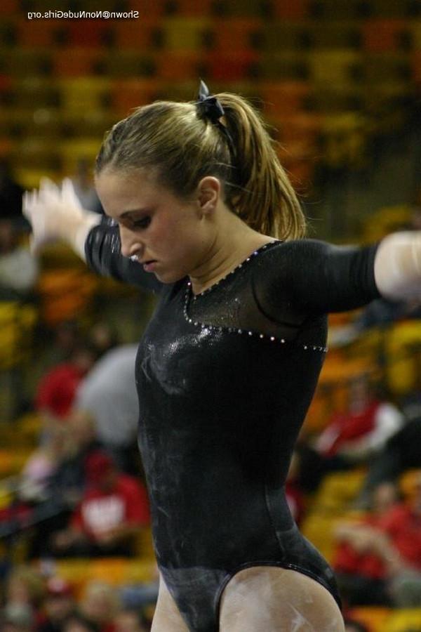 16P college athletics