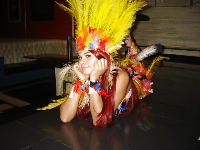 25P Latina stripper
