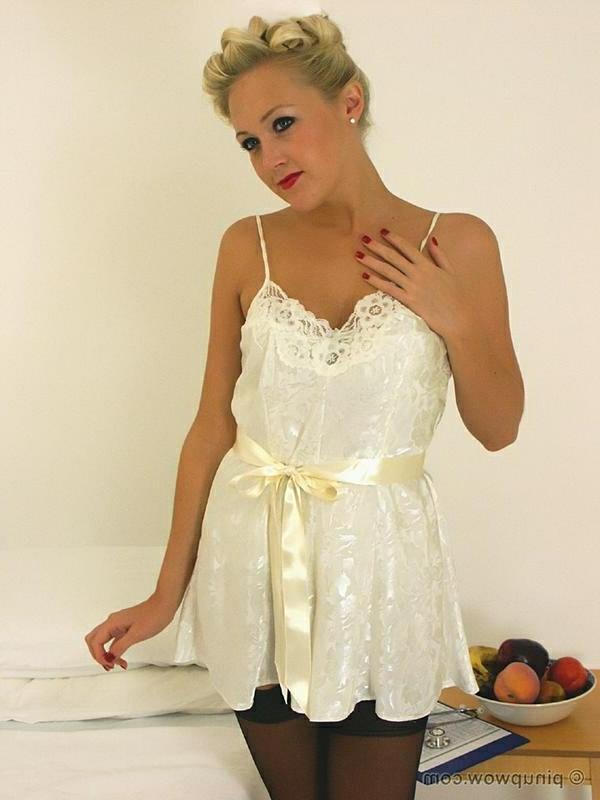 16P Sexy Retro Nurse Strips to Her Stockings