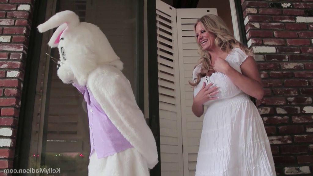 16P Nympho milf Kelly Madison meets the easter bunny