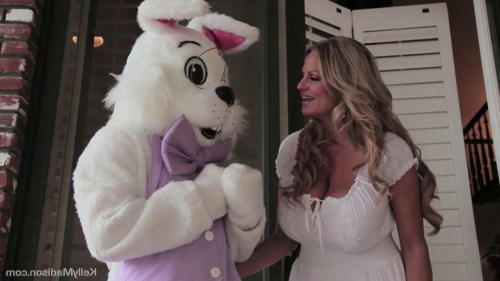 16P Nympho milf Kelly Madison meets the easter bunny
