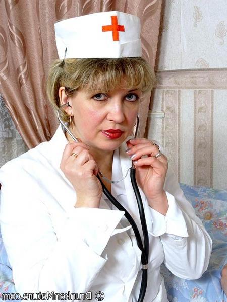 11P Drunken nurse attacked by a big burning cock