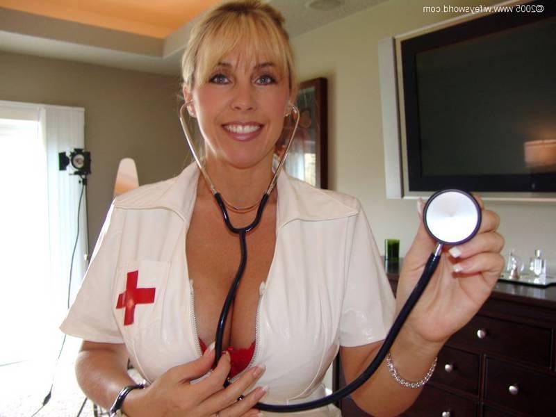 14P Big titty naughty nurse
