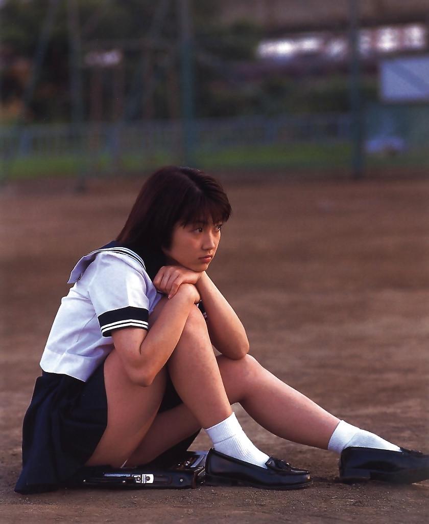 25P High school girls 02