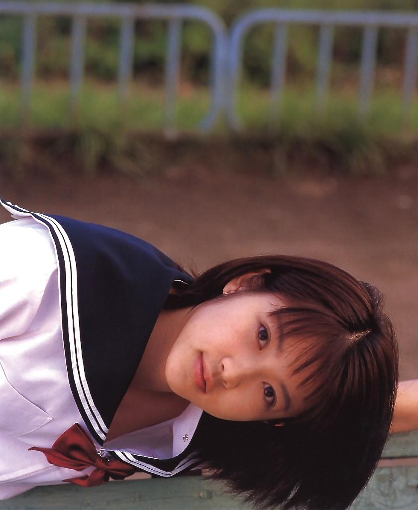 25P High school girls 02