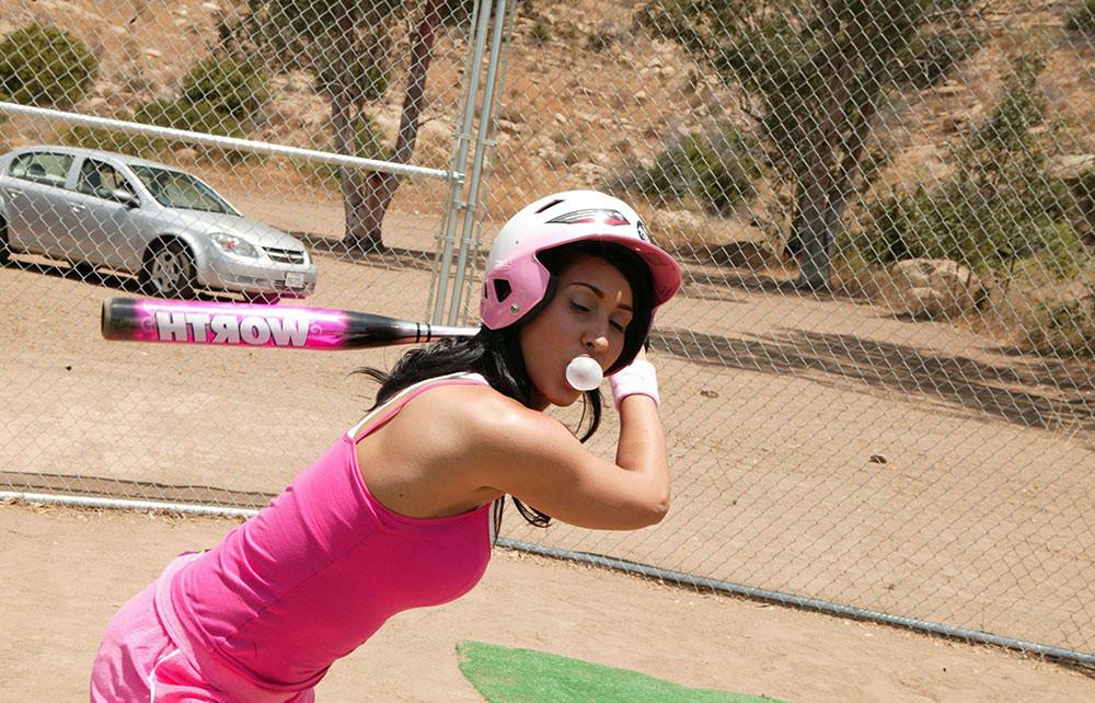 15P This hottie gets banged by dirty old coach Ron Jeremy