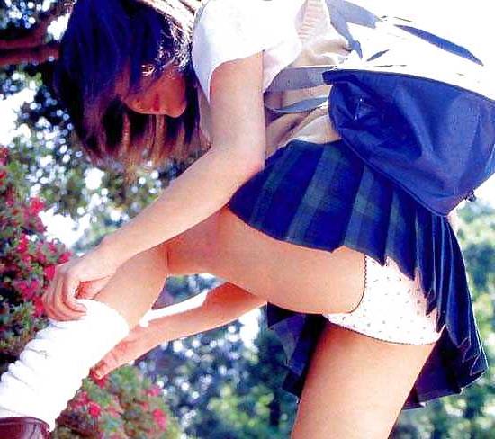 25P High school girls 03
