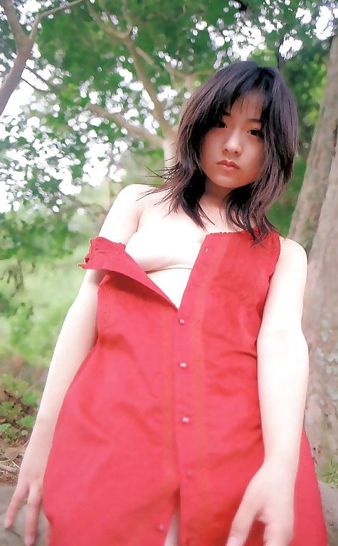 25P High school girls 03