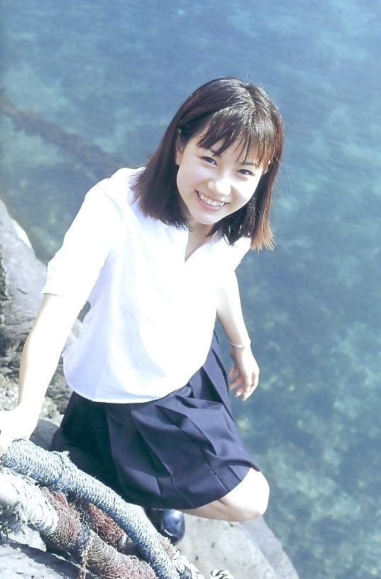 25P High school girls 05
