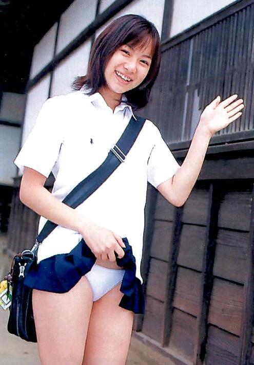 25P High school girls 05