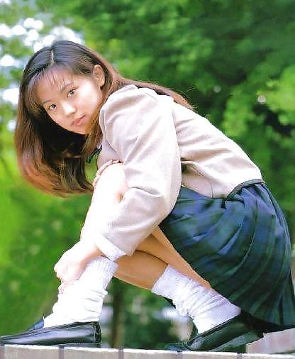 25P High school girls 05