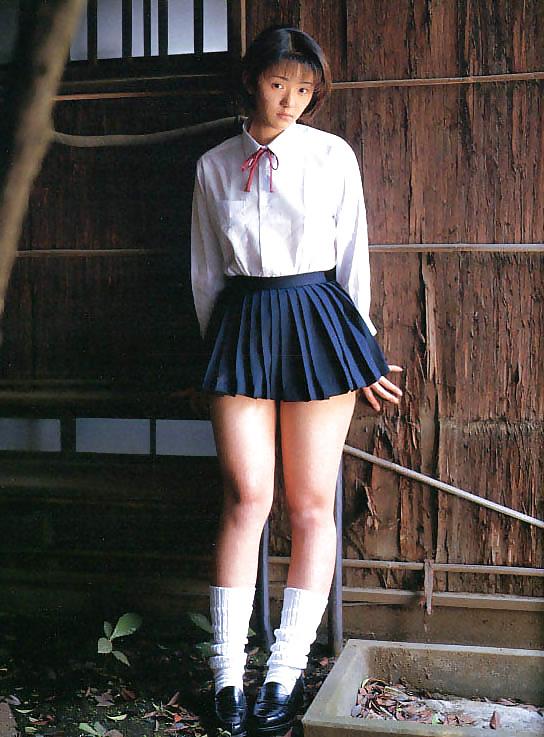 25P High school girls 05