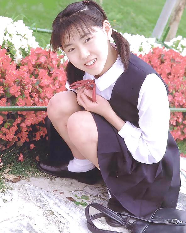 25P High school girls 05