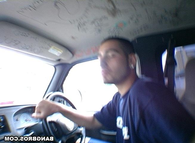 16P sleazy bitch gets on the bus and sucks off some guy named gus