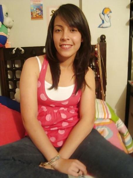 12P Amateurs Latina delight 1 - How I wish she was my GF
