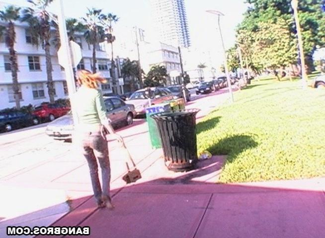 16P a silly ass blondie is stupid enough to get on the bus...owned